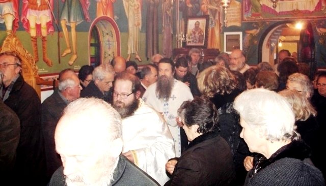 Ιστορική στιγμή στη Σμύρνη: Ανοιξε για πρώτη φορά, από την Μικρασιατική Καταστροφή, ορθόδοξος ναός [εικόνες] | iefimerida.gr 2