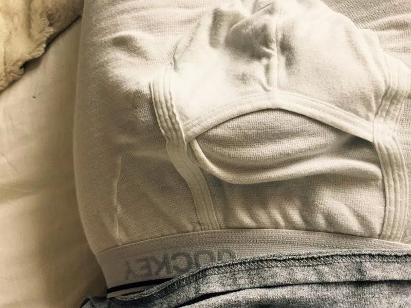 Χώρισε το «δεξί χέρι» της Κλίντον -Ο σύζυγός της έκανε sexting με τον 4χρονο γιο τους δίπλα [εικόνες] | iefimerida.gr 4