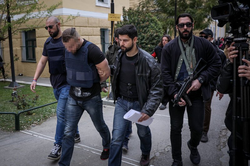 Στην Ευελπίδων ο 31χρονος Βούλγαρος που συνελήφθη για τη δολοφονία του Γιάννη Μακρή [εικόνες] | iefimerida.gr 3