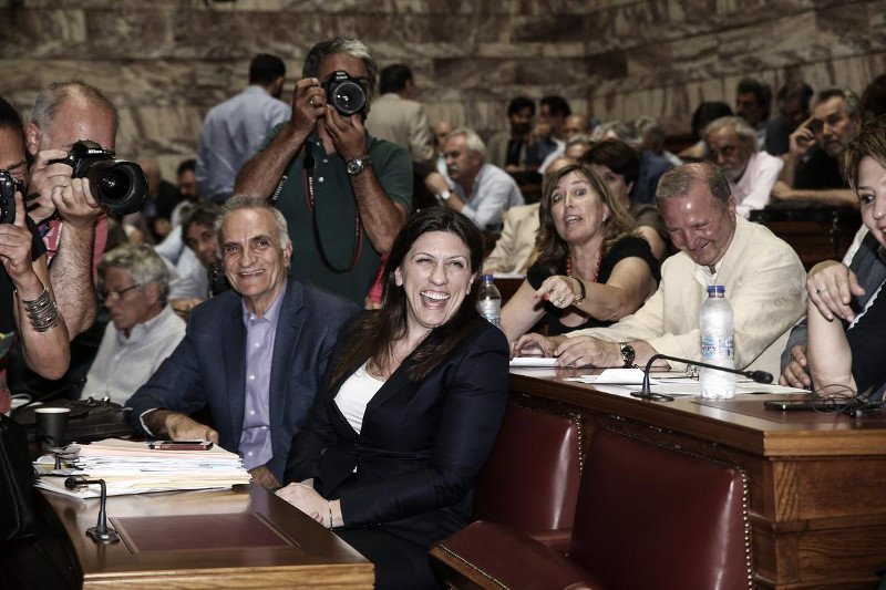 Κόπηκαν τα γέλια στον ΣΥΡΙΖΑ: Βλοσυρά βλέμματα, ύφος συνωμοτικό και άφθονη ...δραχμή [εικόνες] | iefimerida.gr 11