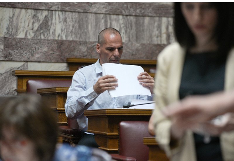 Κόπηκαν τα γέλια στον ΣΥΡΙΖΑ: Βλοσυρά βλέμματα, ύφος συνωμοτικό και άφθονη ...δραχμή [εικόνες] | iefimerida.gr 3