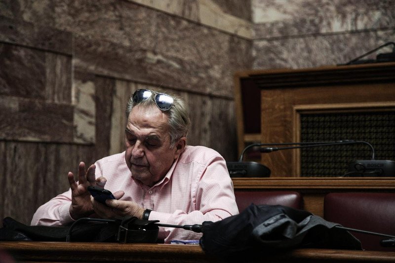 Κόπηκαν τα γέλια στον ΣΥΡΙΖΑ: Βλοσυρά βλέμματα, ύφος συνωμοτικό και άφθονη ...δραχμή [εικόνες] | iefimerida.gr 8