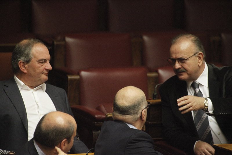 Η «μάχη» Τσίπρα-Μητσοτάκη στη Βουλή για τη διαφθορά- Δείτε Live | iefimerida.gr 8
