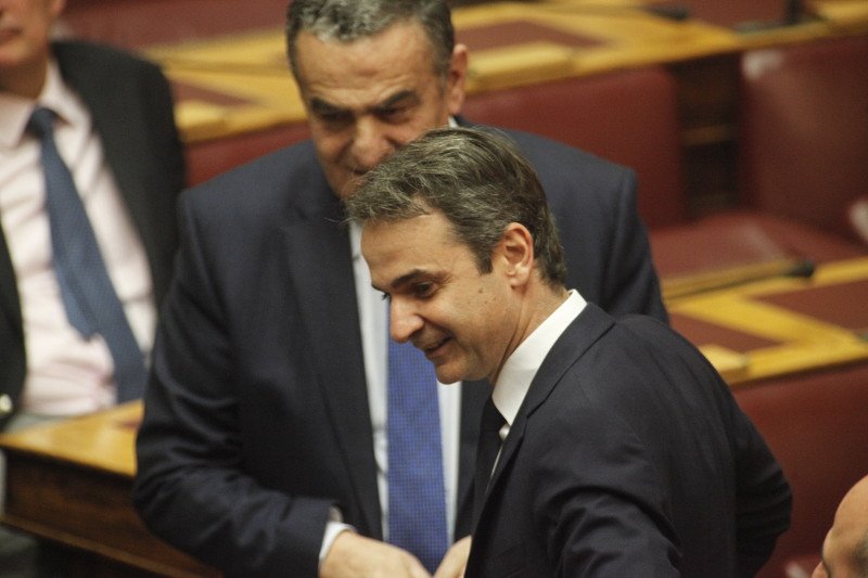 Η «μάχη» Τσίπρα-Μητσοτάκη στη Βουλή για τη διαφθορά- Δείτε Live | iefimerida.gr 6