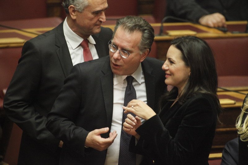 Η «μάχη» Τσίπρα-Μητσοτάκη στη Βουλή για τη διαφθορά- Δείτε Live | iefimerida.gr 7