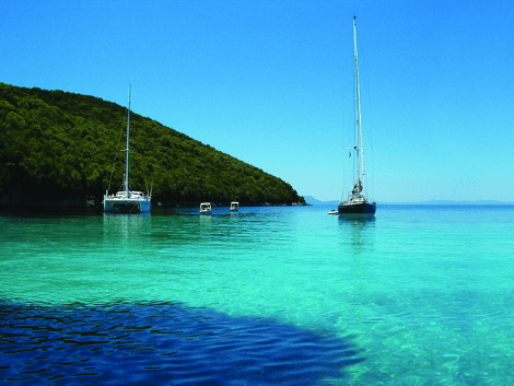 Βουτούμι: Το κρυμμένο μυστικό των Αντίπαξων -Η παραλία με τα λουλακί νερά που θα ζήλευε και η Χαβάη [εικόνες]   | iefimerida.gr 4