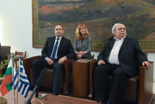 Συνάντηση Ράντεφ-Βούτση: Ελλάδα & Βουλγαρία μπορούν να πρωταγωνιστήσουν στην ΕΕ [εικόνες] | iefimerida.gr 2