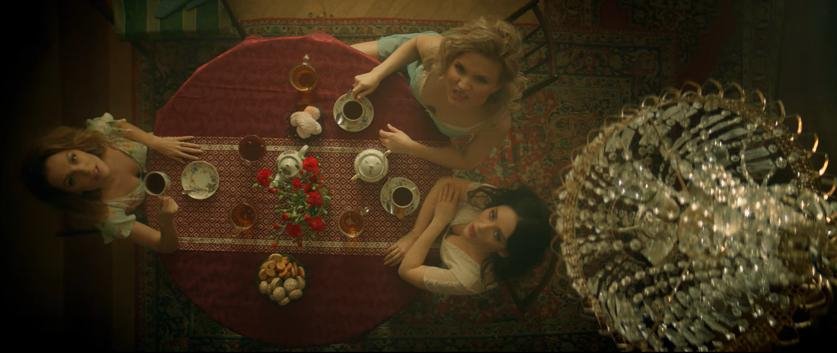 «Σύμβολο του σεξ» ο Πούτιν σε βιντεοκλίπ γυναικείου ημίγυμνου ρωσικού συγκροτήματος [βίντεο] | iefimerida.gr 2