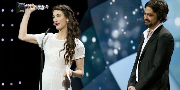 Τα Ευρωπαϊκά Βραβεία Σεναρίου και Κοστουμιών κέρδισε ο «Αστακός», στο Βερολίνο [εικόνες] | iefimerida.gr 1