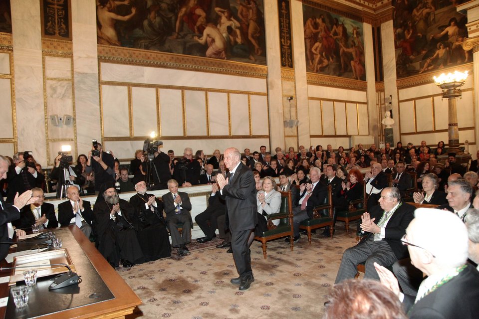 Τα βραβεία Ακαδημίας Αθηνών 2015 -Βράβευσαν τον Σιμόπουλο, τον Μίμη Πλέσσα και άλλους [λίστα & εικόνες] | iefimerida.gr 0