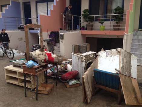 Σκηνές «αποκάλυψης» στη Ρόδο: Τεράστιες ζημιές-Ανείπωτος πόνος για τους νεκρούς [εικόνες&βίντεο] | iefimerida.gr 0