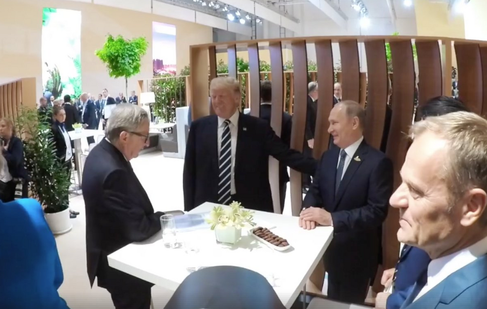 Ο Τραμπ έθεσε στον Πούτιν θέμα ρωσικής ανάμειξης στις εκλογές των ΗΠΑ -Το αρνήθηκε ο Ρώσος πρόεδρος [εικόνες & βίντεο] | iefimerida.gr 5