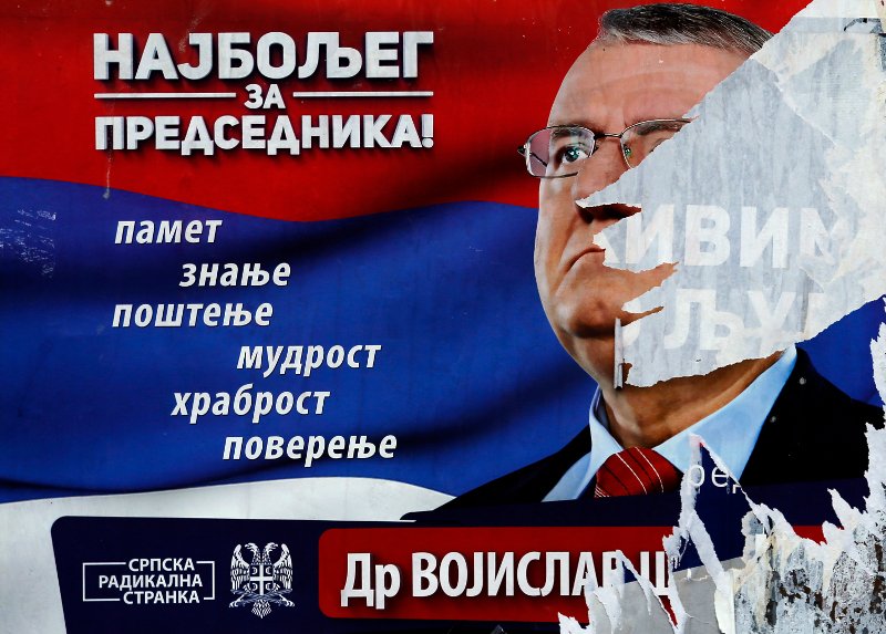 Αλεξάντερ Βούτσιτς: Ο ισχυρός άντρας της Σερβίας θέλει την προεδρία | iefimerida.gr 3