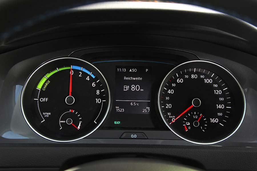 Ηλεκτρικό VW Golf: Με αυτονομία σχεδόν 200 χιλιόμετρα | iefimerida.gr 2