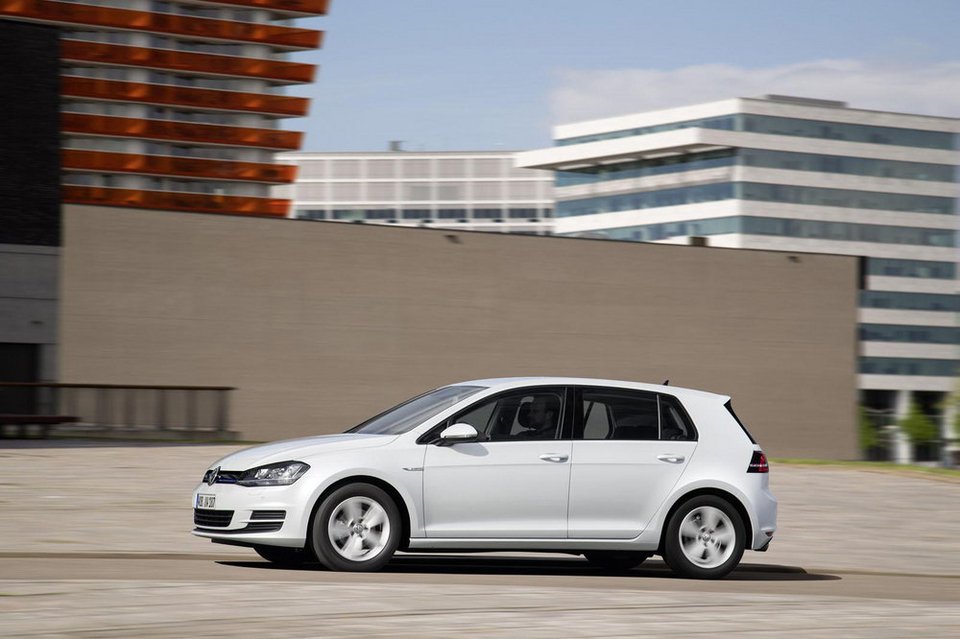 To VW Golf έγινε χιλιάρι -Με 115 άλογα και με αυτόματο κιβώτιο | iefimerida.gr 0
