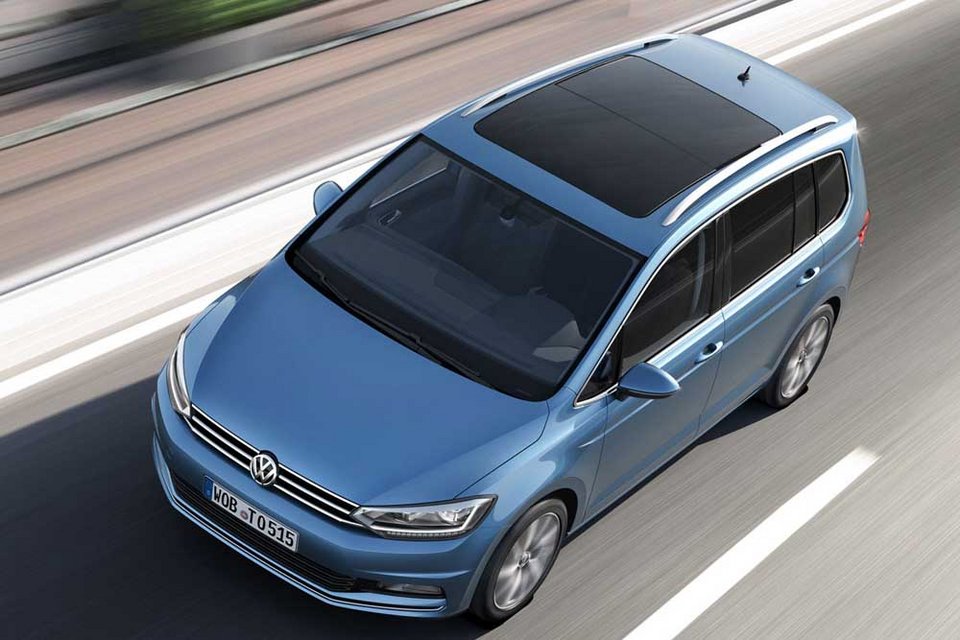 Η Volkswagen παρουσιάζει καινούργιο Touran | iefimerida.gr 1