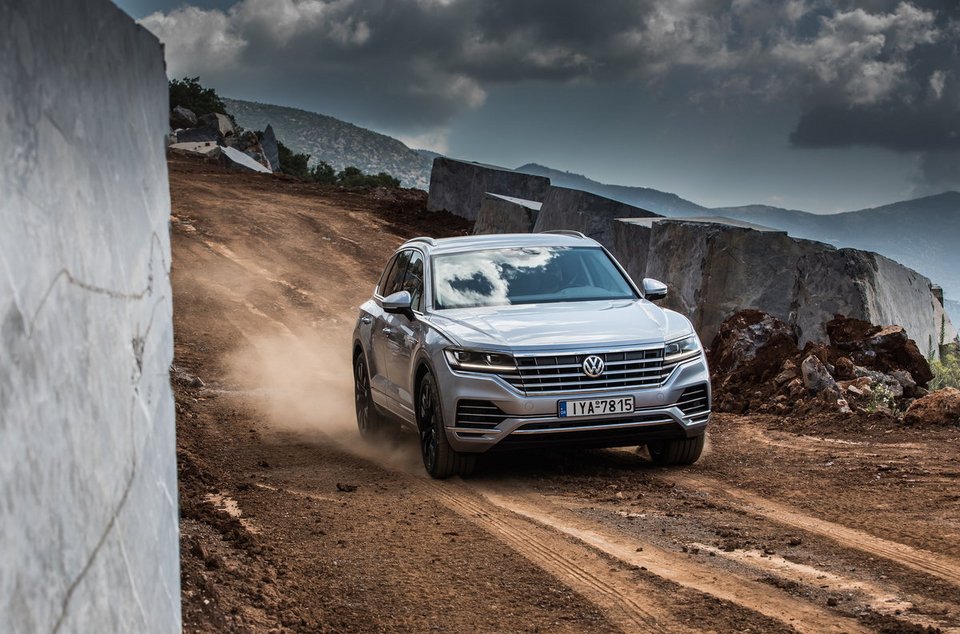 Η ναυαρχίδα της VW - Το νέο Touareg ξεκινά από 77.000 ευρώ [εικόνες] | iefimerida.gr 1