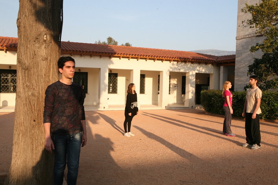 H Λυρική το απόγευμα της Δευτέρας ήταν παντού: Από την Ακρόπολη ως την Πατησίων [εικόνες] | iefimerida.gr 4