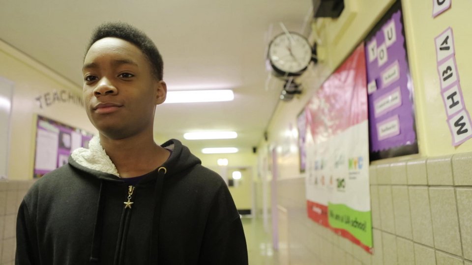 Ο ήρωας του Μπρούκλιν: Πως ένας 13χρονος μάζεψε 1,2 εκατ. δολάρια για το σχολείο του με μια φωτογραφία [εικόνες] | iefimerida.gr 0