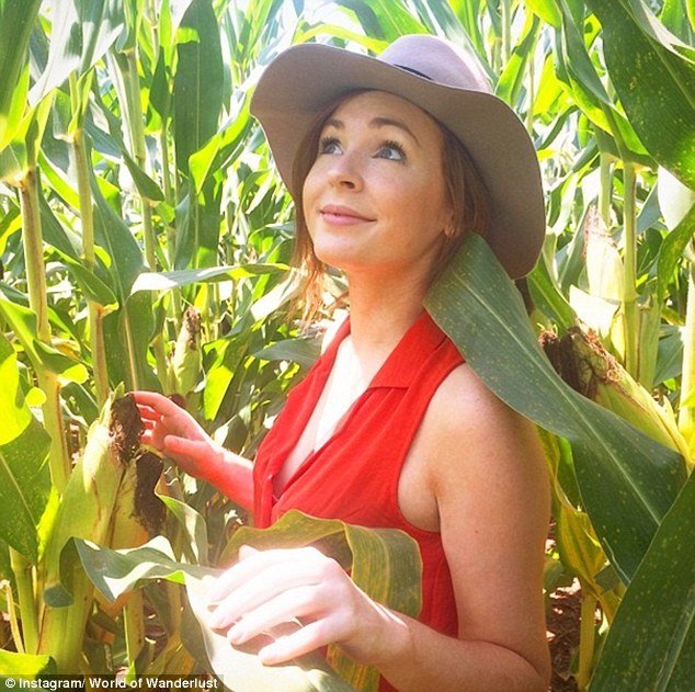 Η καλύτερη δουλειά στον κόσμο: 23χρονη πληρώνεται για να ταξιδεύει μόνη της παντού [εικόνες] | iefimerida.gr 18