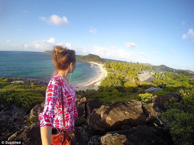 Η καλύτερη δουλειά στον κόσμο: 23χρονη πληρώνεται για να ταξιδεύει μόνη της παντού [εικόνες] | iefimerida.gr 11