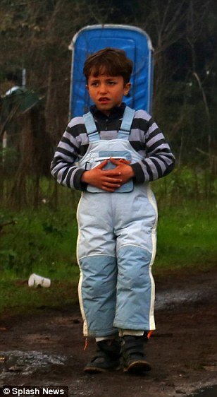 Κραυγή αγωνίας των προσφύγων στην Ειδομένη: «Τα παιδιά μας αρρωσταίνουν, πεθαίνουν» [εικόνες] | iefimerida.gr 0