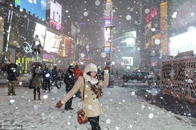 Η καλύτερη δουλειά στον κόσμο: 23χρονη πληρώνεται για να ταξιδεύει μόνη της παντού [εικόνες] | iefimerida.gr 4