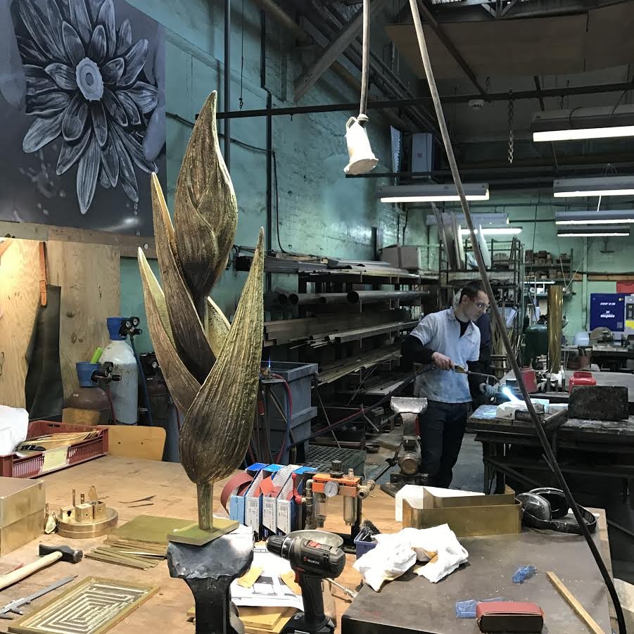 Οι νέοι στη Γαλλία «ζωντανεύουν» τα χειρωνακτικά επαγγέλματα -Κάνουν θαύματα [εικόνες] | iefimerida.gr 21