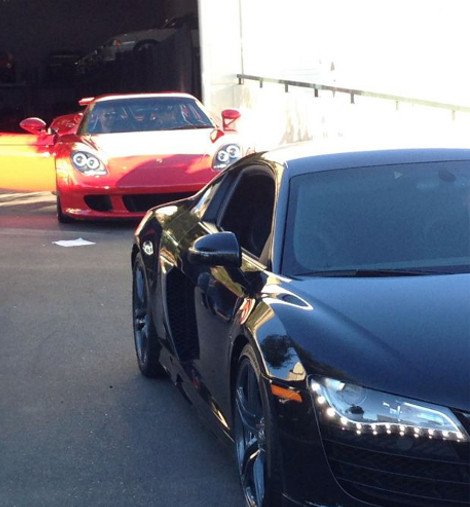 Οι τελευταίες φωτογραφίες του Πολ Γουόκερ -Χαμογελαστός στην Porche λίγα λεπτά πριν τη συντριβή [εικόνες] | iefimerida.gr 4