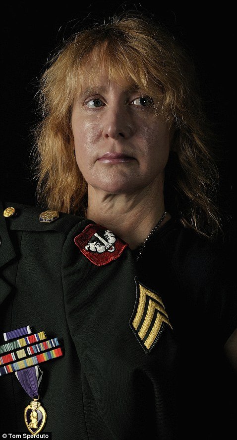 Οι φωτογραφίες που δεν δείχνουν ποτέ από ένα πόλεμο -Ακρωτηριασμένοι στρατιώτες ποζάρουν σχεδόν περήφανοι [εικόνες] | iefimerida.gr 2