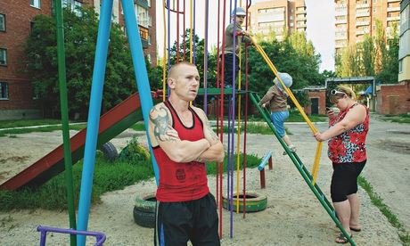 Η ζωή στην εμπόλεμη ζώνη: Οταν τα παιδιά αρχίζουν να ζωγραφίζουν τανκ και ξέρουν τι είναι οι βόμβες [εικόνες] | iefimerida.gr 1