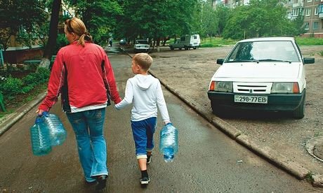 Η ζωή στην εμπόλεμη ζώνη: Οταν τα παιδιά αρχίζουν να ζωγραφίζουν τανκ και ξέρουν τι είναι οι βόμβες [εικόνες] | iefimerida.gr 3