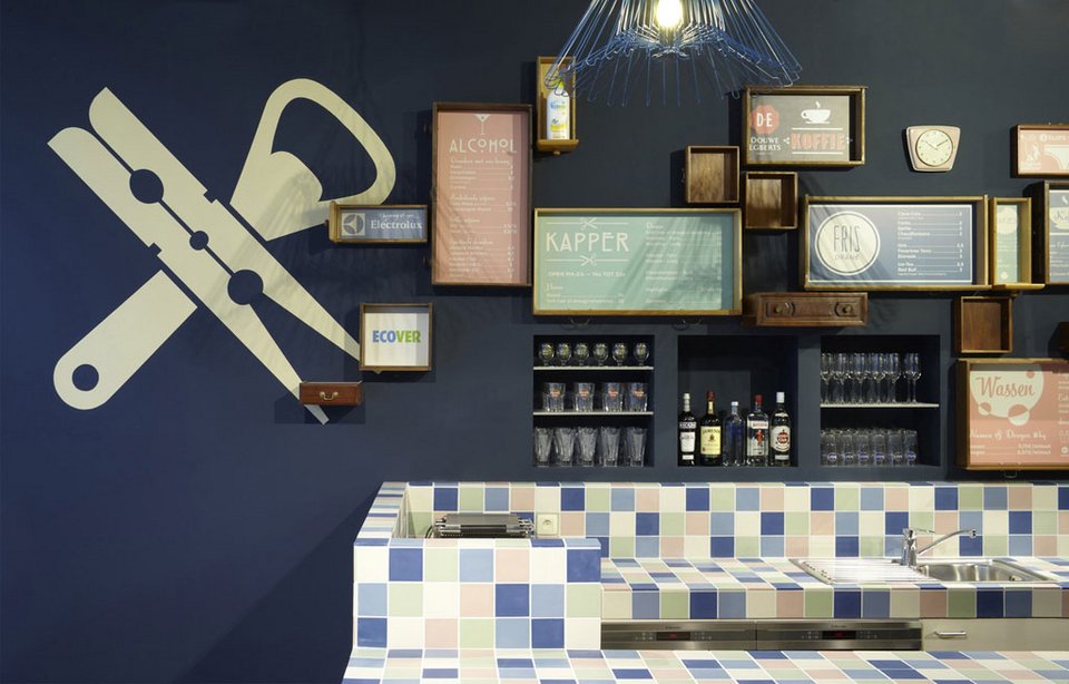 Πρωτότυπο: το δημόσιο πλυντήριο που λειτουργεί και ως μπαρ- κάνει την αναμονή ευχάριστη [εικόνες] | iefimerida.gr 3