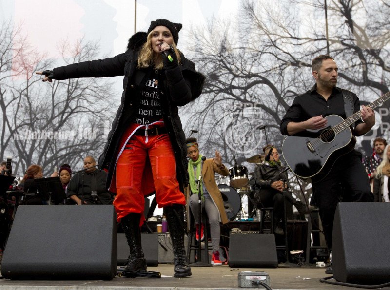 Σείστηκε η Αμερική από τις διαδηλώσεις κατά του Τραμπ -Πάνω από 2 εκατ. στους δρόμους [εικόνες & βίντεο] | iefimerida.gr 14