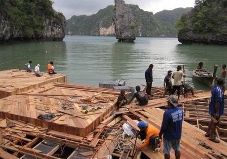 Στην Ταϋλάνδη εγκαινιάσθηκε ο πρώτος... πλωτός κινηματογράφος [εικόνες] | iefimerida.gr 2