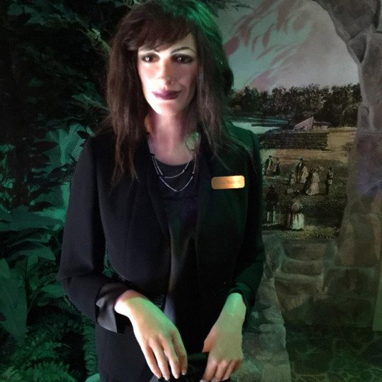 Τα πιο αποτυχημένα κέρινα ομοιώματα -Δεν θα μαντέψετε ποιους υποτίθεται ότι αναπαριστούν [εικόνες] | iefimerida.gr 10