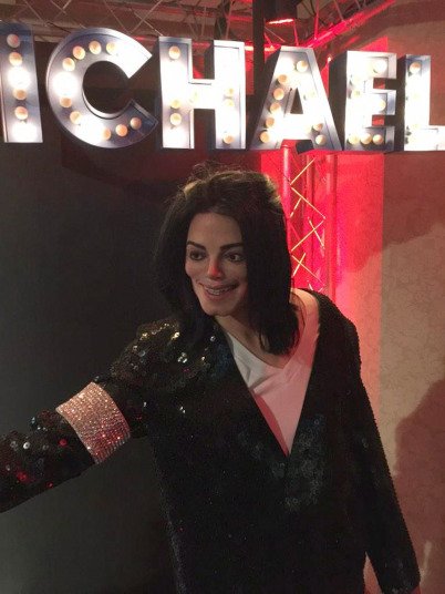 Τα πιο αποτυχημένα κέρινα ομοιώματα -Δεν θα μαντέψετε ποιους υποτίθεται ότι αναπαριστούν [εικόνες] | iefimerida.gr 12