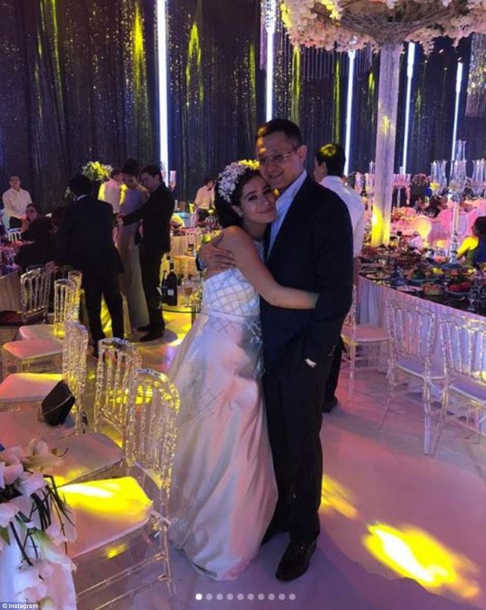 Παντρεύτηκε η ανιψιά του ιδιοκτήτη της Αρσεναλ -Χάλασαν εκατομμύρια, κιτς ο γάμος, βαριόταν και το έδειχνε ο γαμπρός [εικόνες] | iefimerida.gr 6