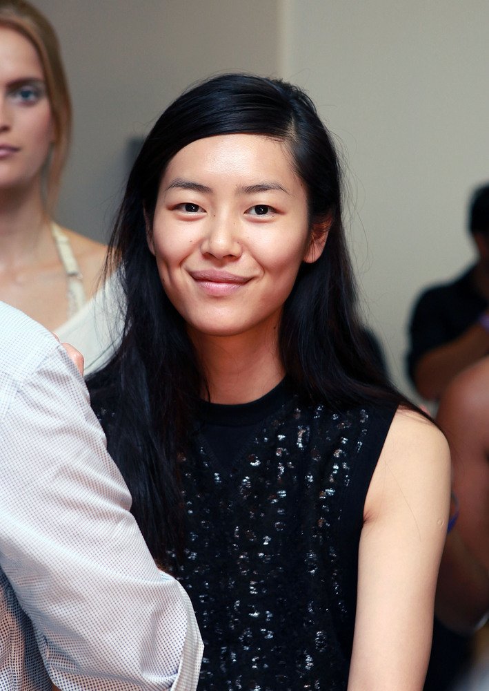 Οταν τα σούπερ μόντελ βγάζουν το μακιγιάζ -Γίνονται κορίτσια της διπλανής πόρτας [εικόνες] | iefimerida.gr 7