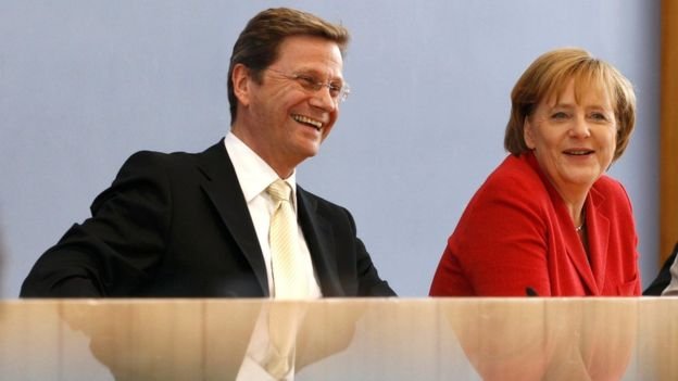 Η Μέρκελ για τον θάνατο του Βέστερβελε -Αναφέρθηκε και στον σύντροφό του [εικόνες] | iefimerida.gr 3