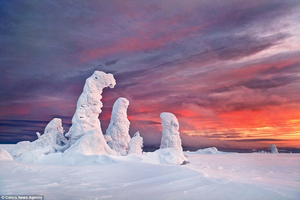 Στους -35 βαθμούς: Εκεί που το χιόνι... καταπίνει τον ήλιο και ντύνει τα πάντα στα λευκά [εικόνες] | iefimerida.gr 7