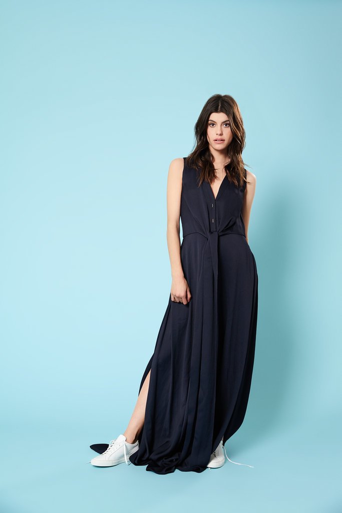 Τα sneakers της ντουλάπας σου -Σε ποιο ορκίζονται τα κορίτσια της μόδας [εικόνες] | iefimerida.gr 0