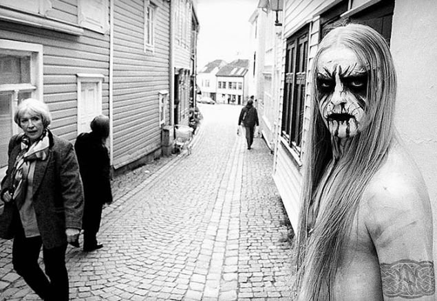 Διάσημοι ροκ σταρ σε άγνωστες πτυχές της ζωής τους [εικόνες] | iefimerida.gr 12