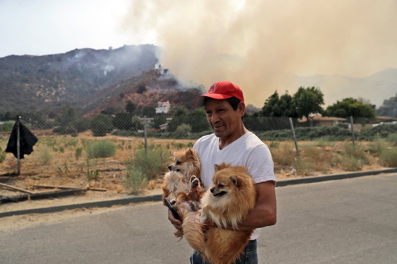 Φλέγονται οι ΗΠΑ: Πάνω από 100 πυρκαγιές σε όλη τη χώρα [εικόνες] | iefimerida.gr 2