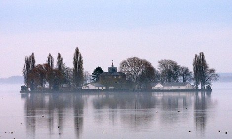Δέκα νησιά βγαλμένα από τα παραμύθια: Οταν τα κάστρα ξεπροβάλλουν μέσα από το νερό [εικόνες] | iefimerida.gr 14