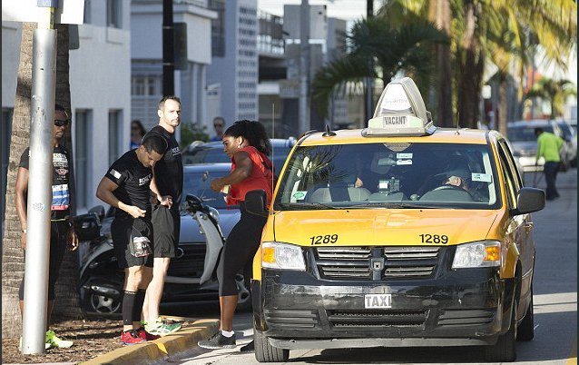 H Σερένα Γουίλιαμς πήρε ταξί για να τερματίσει στον δικό της αγώνα δρόμου [εικόνες] | iefimerida.gr 1