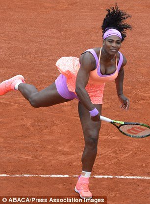 Το dress code του Roland Garros άλλαξε – Ντεκολτέ, χρώματα και το καυτό σορτς της Σαράποβα [εικόνες] | iefimerida.gr 3