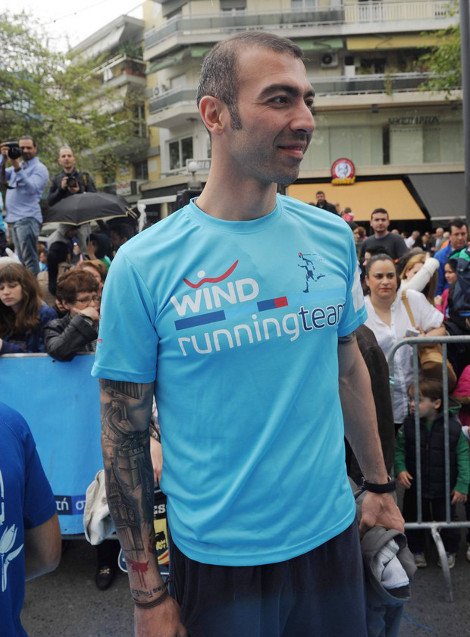 Ετρεξαν για καλό σκοπό -Οι celebrities που συμμετείχαν με την ομάδα της Wind στον Μαραθώνιο της Θεσσαλονίκης [εικόνες] | iefimerida.gr 2