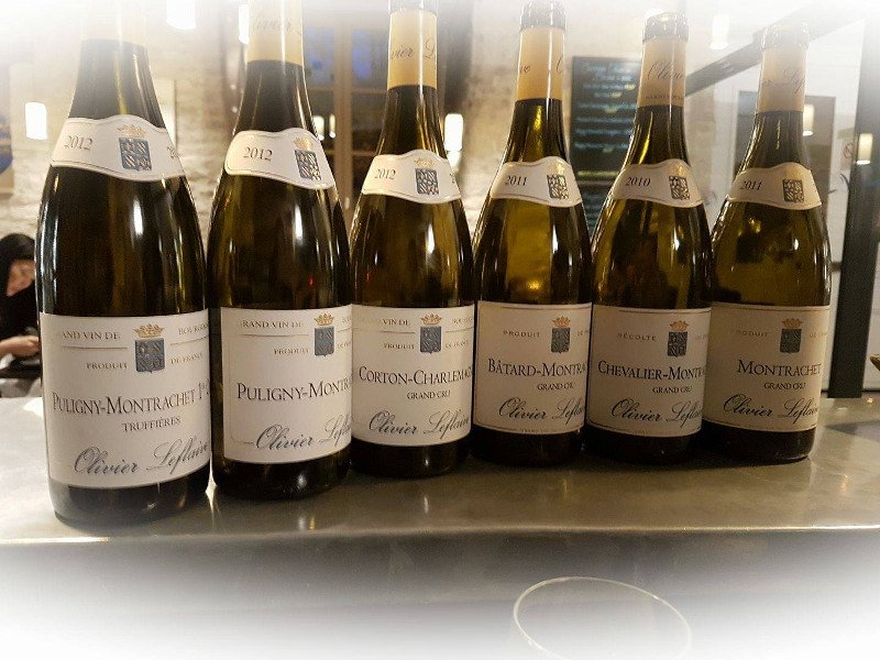 Ουρές κάνουν οι Βρετανοί για το μοναδικό γαλλικό κρασί -Το σέρβιραν στο γάμο Χάρι-Μέγκαν [εικόνες & βίντεο]  | iefimerida.gr 1