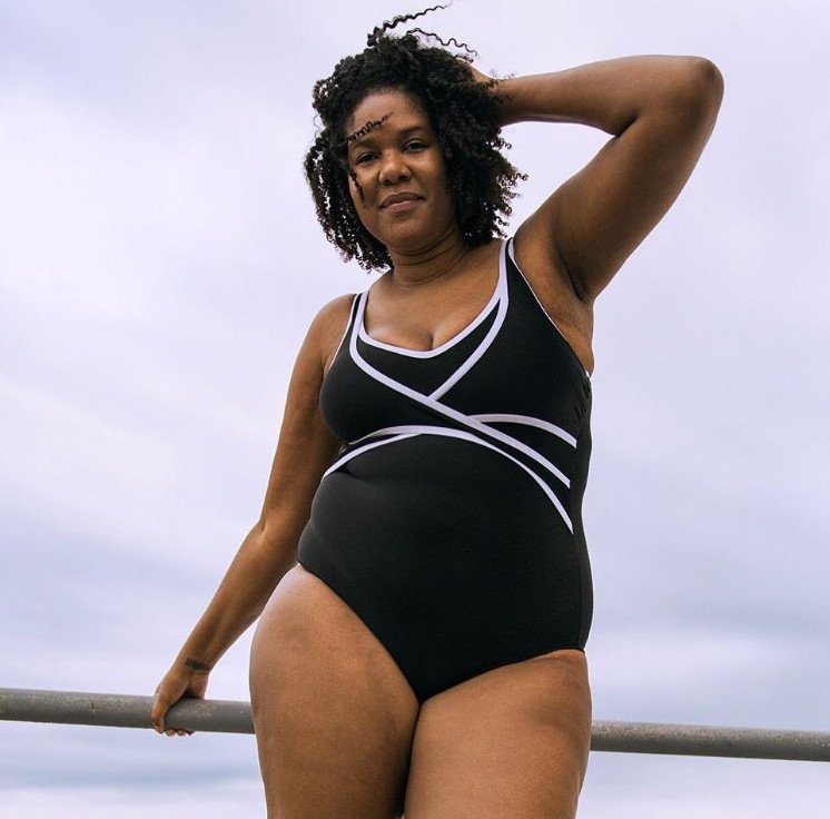 Αll Woman Project: Η καμπάνια που προωθεί την αρετουσάριστη ομορφιά -Με κιλά και σημάδια [εικόνες]  | iefimerida.gr 1